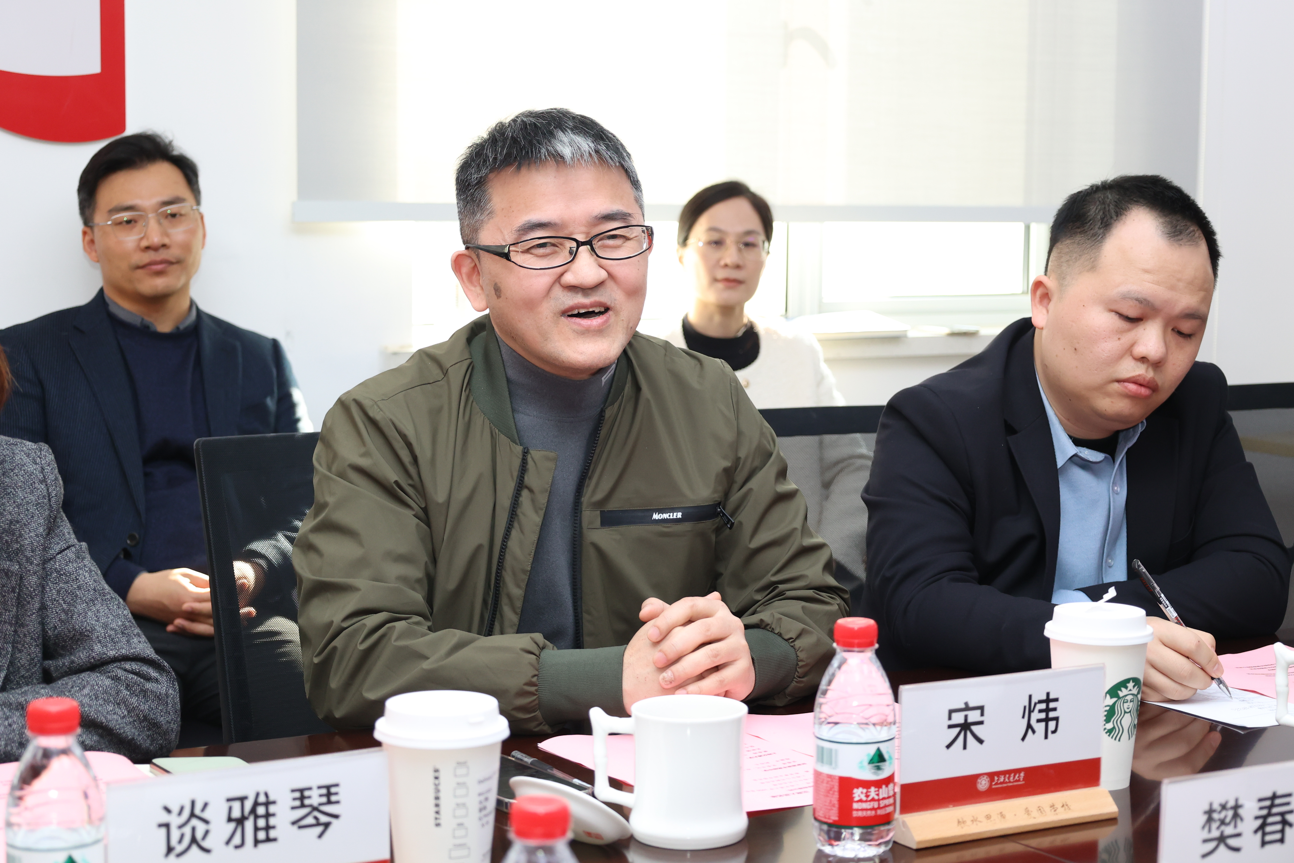 1768369013379021.jpg 211A1270.jpg